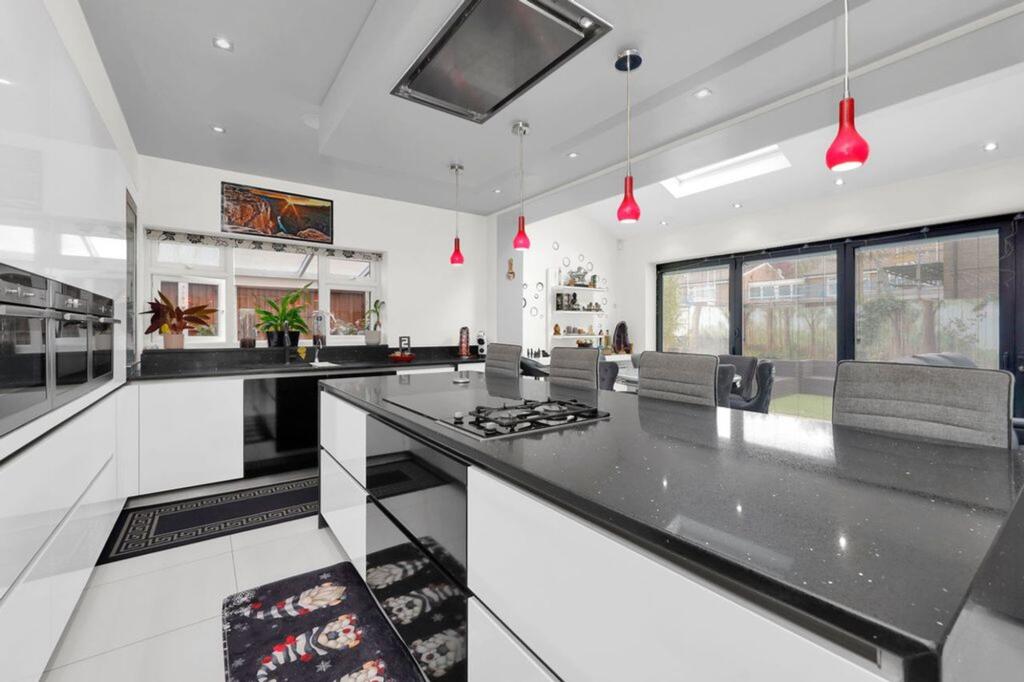 House in London - View 4