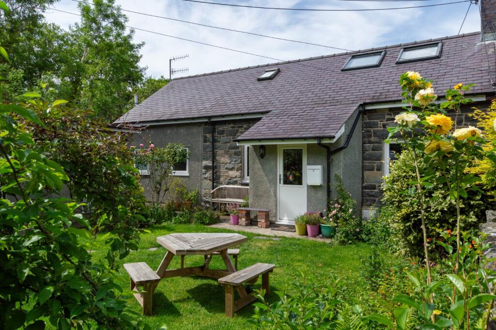 Main image of property: Bethesda, Gwynedd, LL57