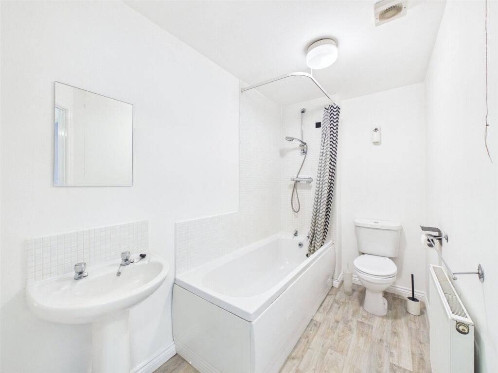 Apartment in Nottingham - More