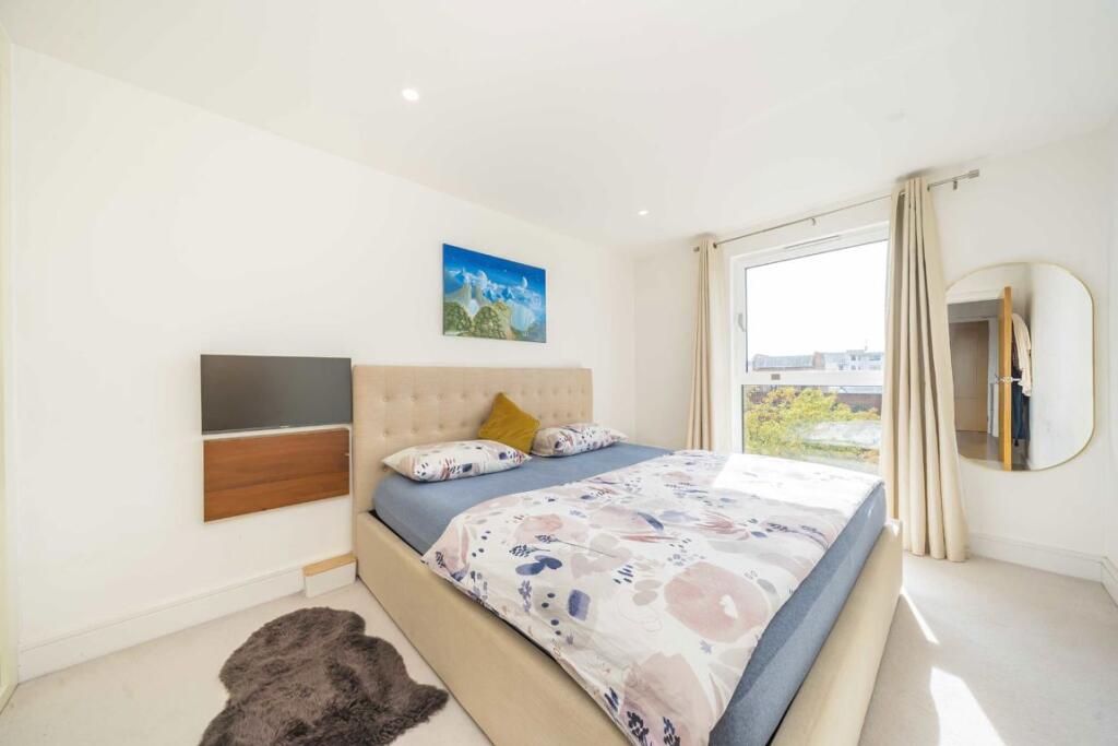Apartment in London, Norbiton - View 5