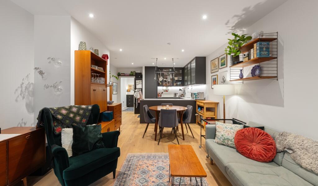 Apartment in London - More