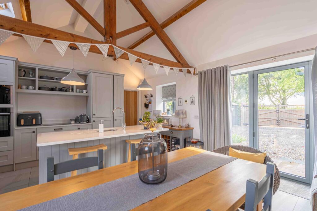 House in York - View 4