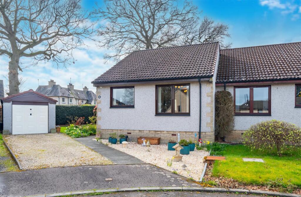 Main image of property: Taybank Place, Errol, Perth