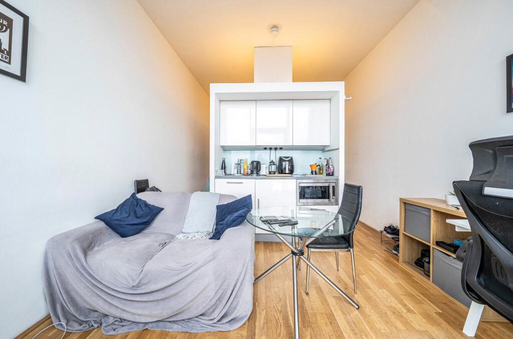 Apartment in Manchester - View 4