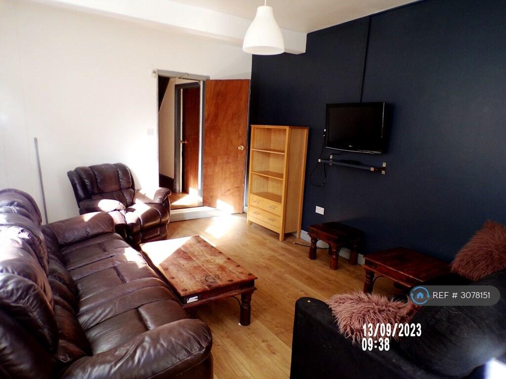 Main image of property: Booth Avenue, Manchester, M14