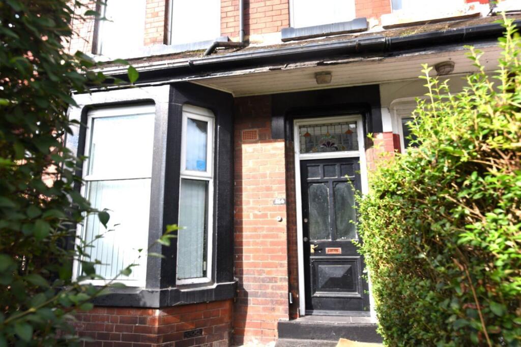 6 bedroom house for rent