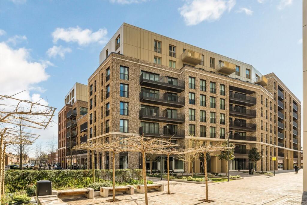 Main image of property: Cendal Crescent, Whitechapel