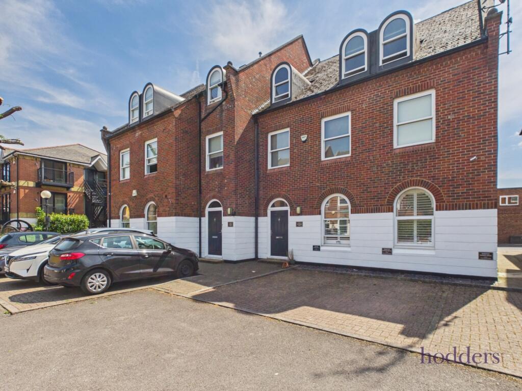 Main image of property: Chertsey, Surrey, KT16