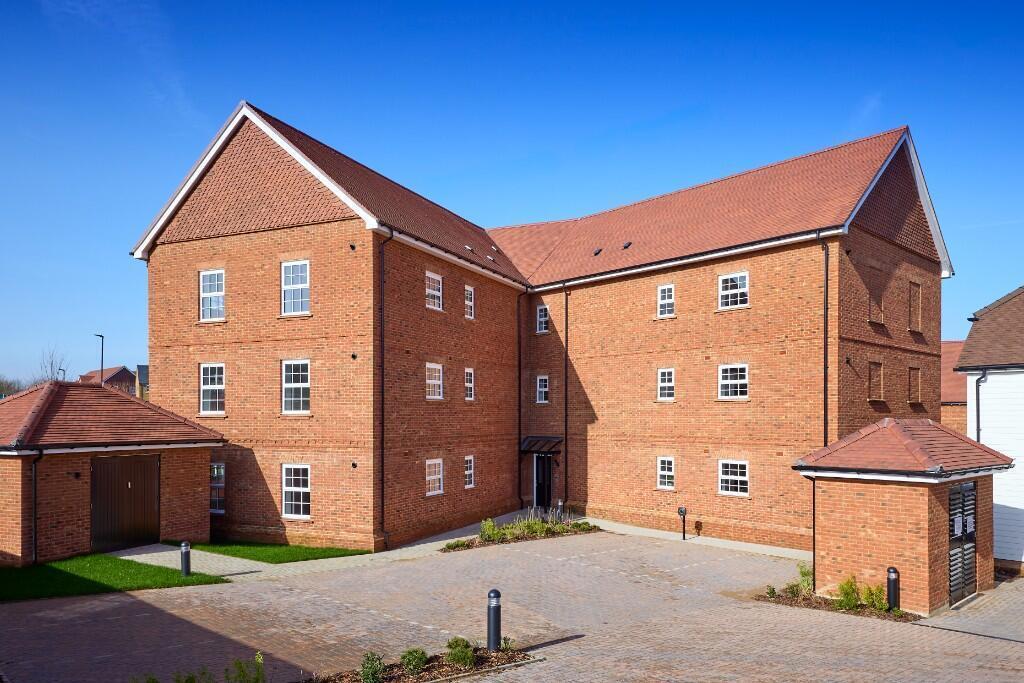 Main image of property: Hermitage Park Croudace Homes
12 Newbridge Avenue
Maidstone
ME16 9RF