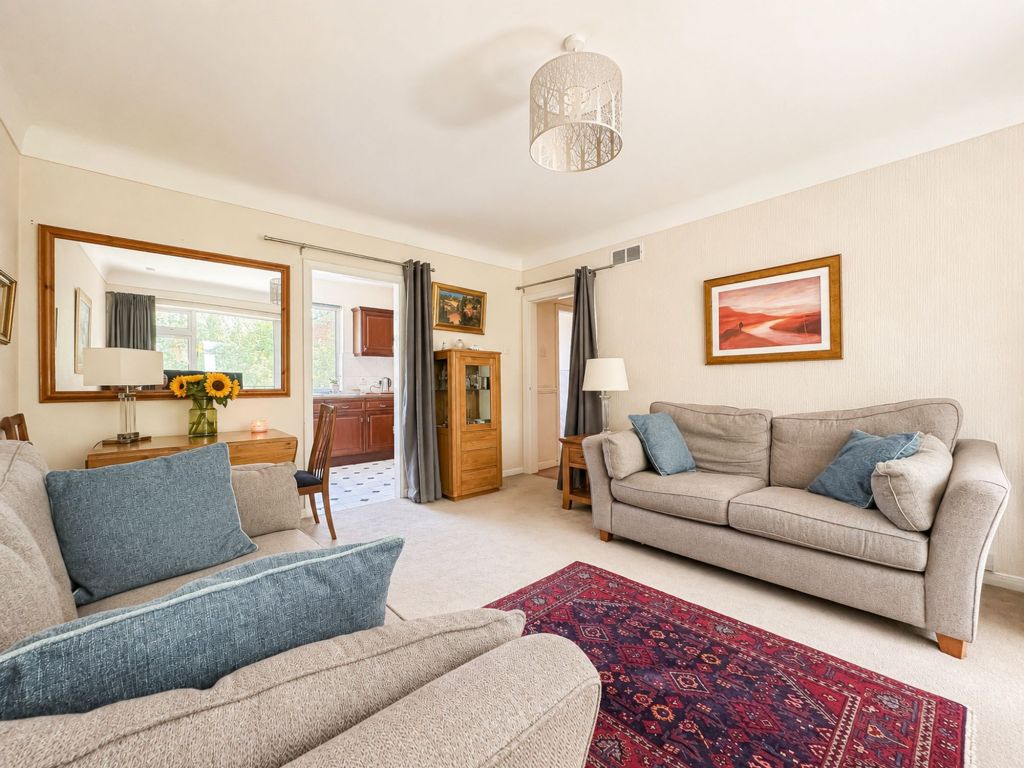 Apartment in Wirral, Liverpool City Region - View 3