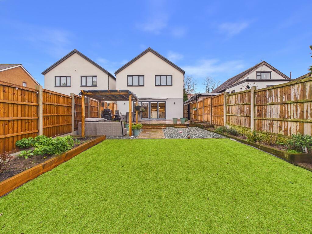 Main image of property: Arnold Lane, Gedling, Nottingham