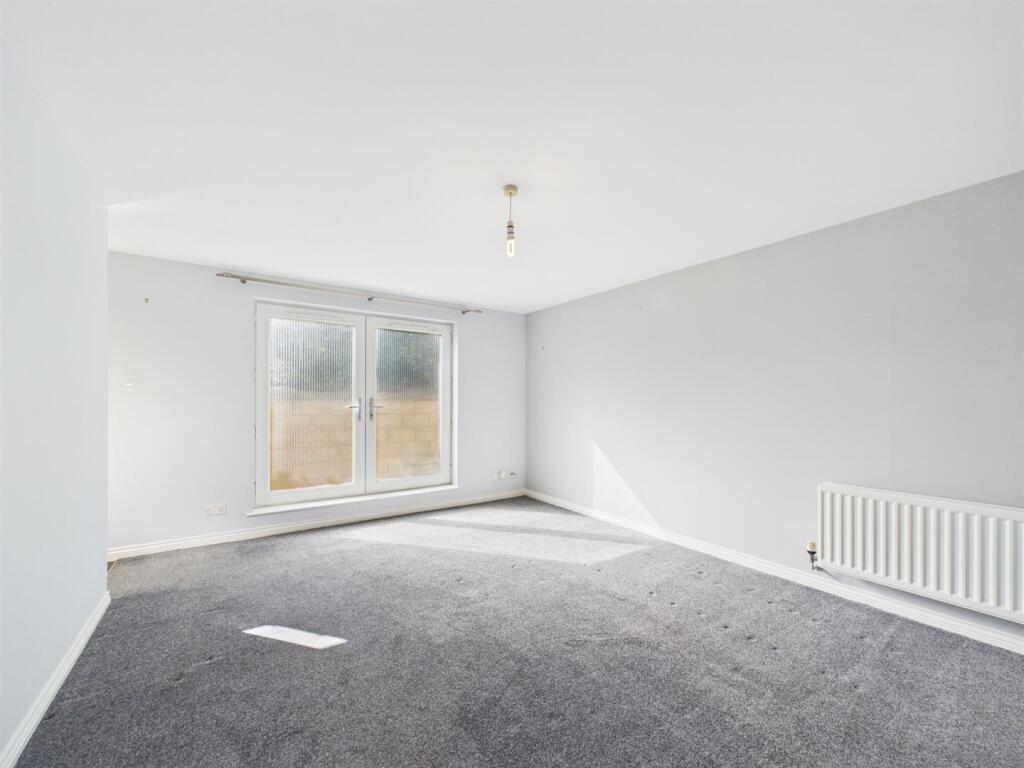 17 Morris Court, Perth, PH1 2SZ - View 2