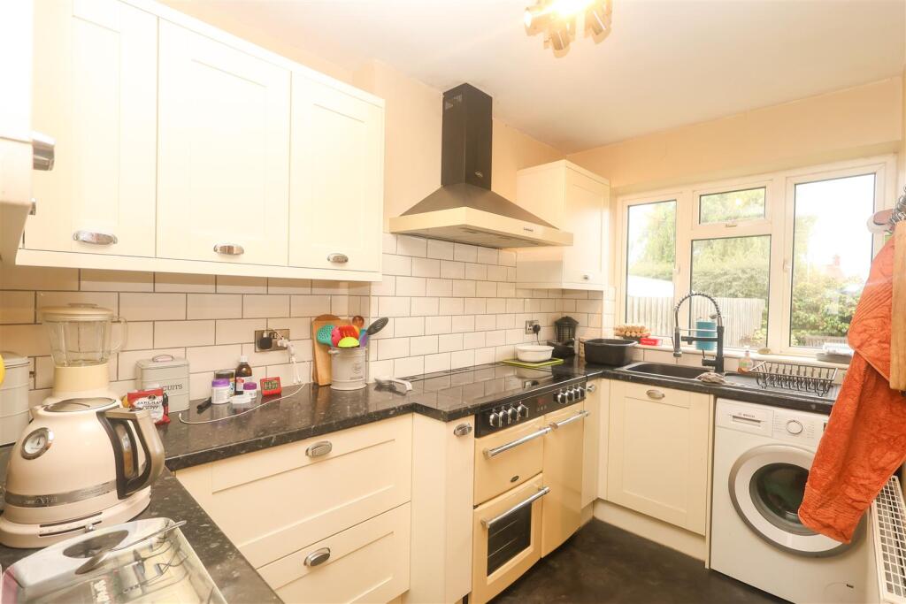 Mowbray Avenue, Dishforth, Thirsk photo 3