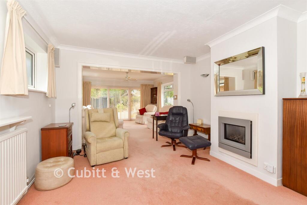 House in Redhill - View 5