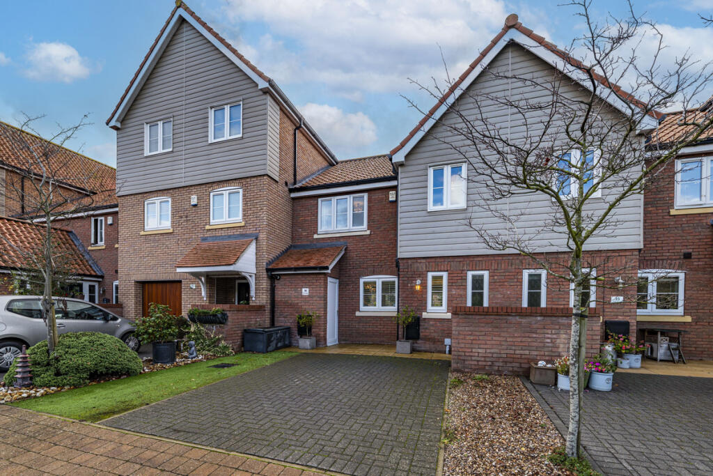 Main image of property: The Quays, Burton Waters, Lincoln, LN1