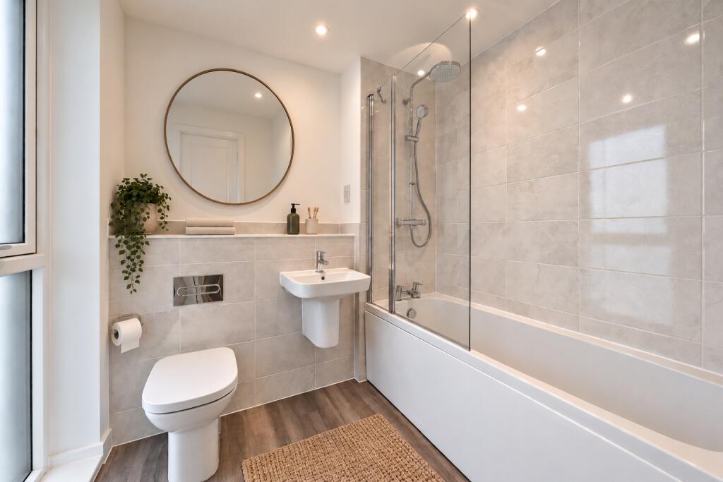 Apartment in Slough - View 3