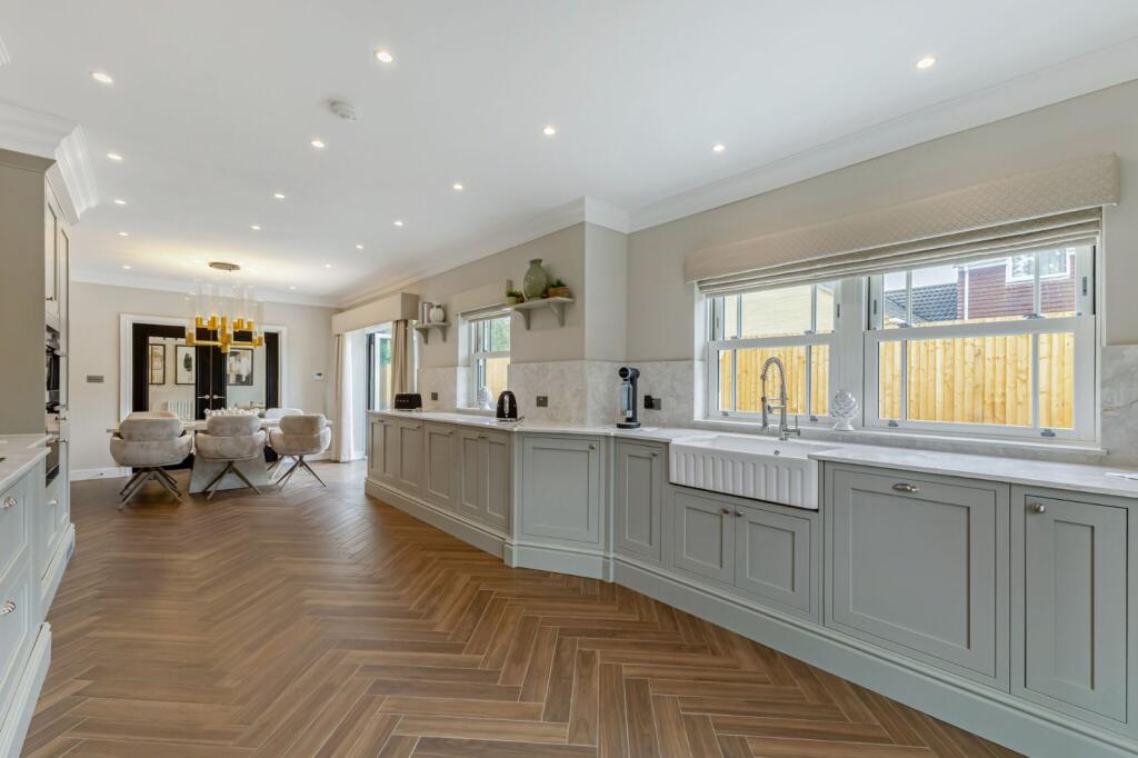House in Southampton - View 2