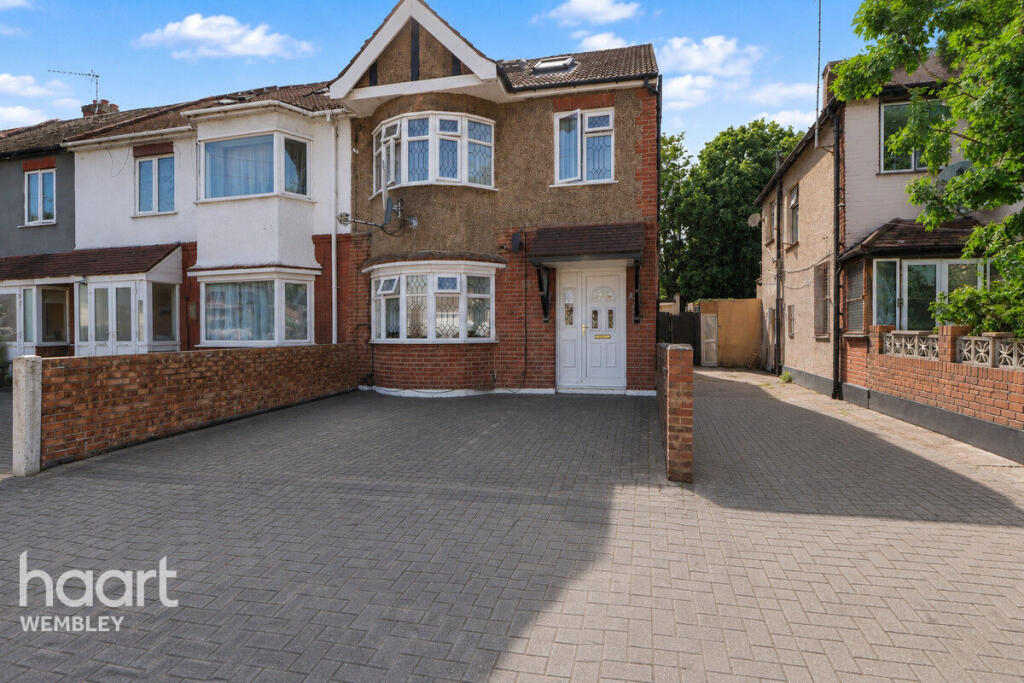 5-bed semi-detached on St Raphaels Way, London, £700,000