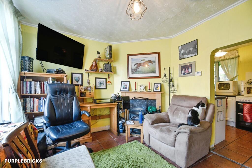 House in Swindon, Okus, Kingshill - View 5