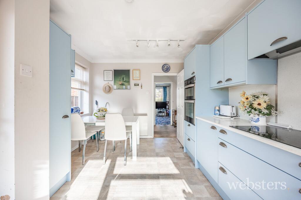 Hillvue Close, Norwich, NR5 photo 2