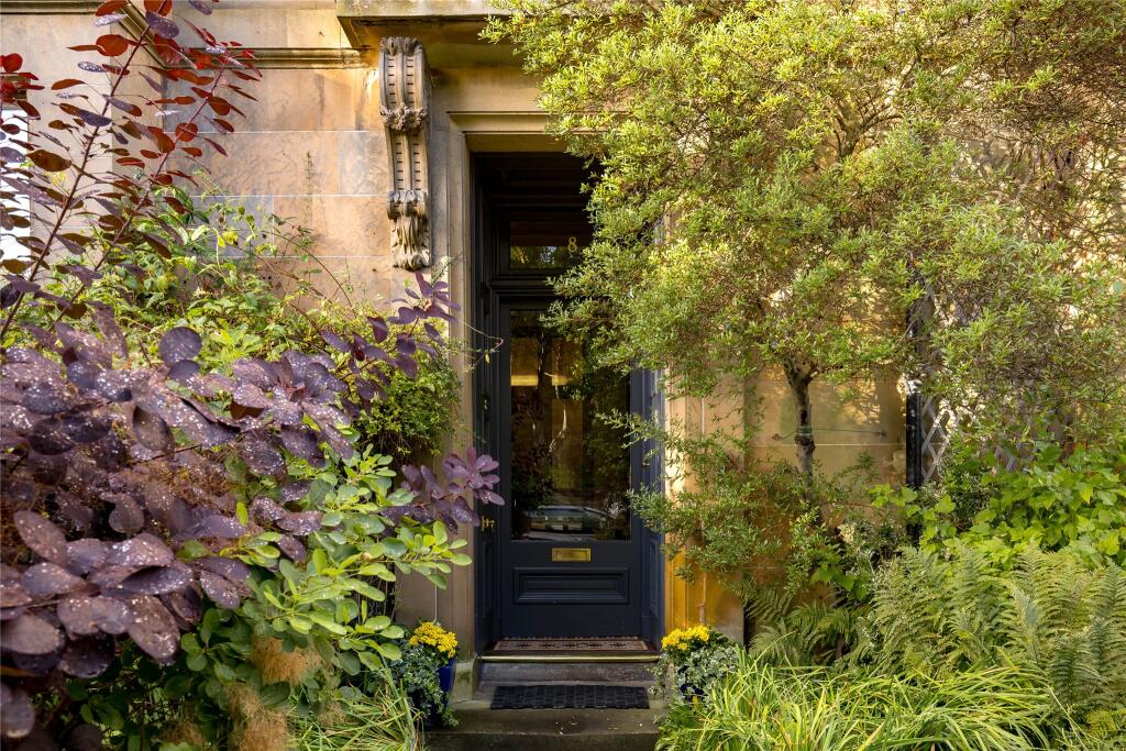 Apartment in Edinburgh - View 4
