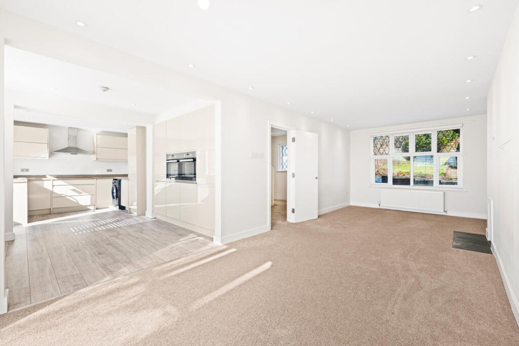 House in Hove, West Blatchington - View 3