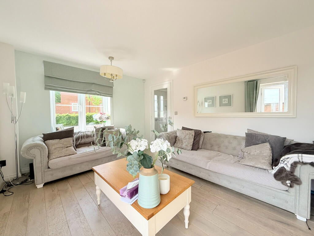 House in Carlisle, Parkland Village, Carleton - View 4