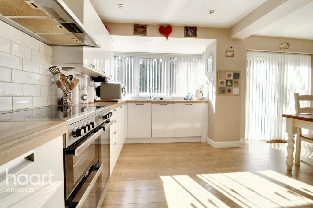 Sandfield Road, Arnold photo 4