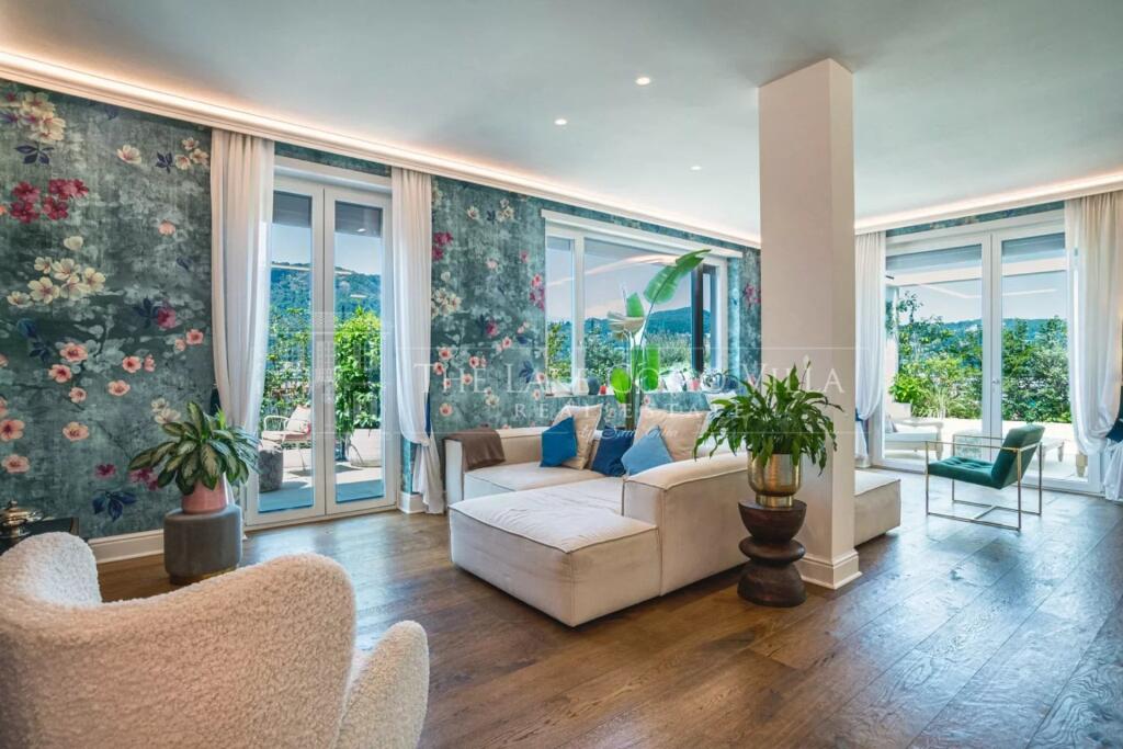 Main image of property: Lombardy, Como, Como