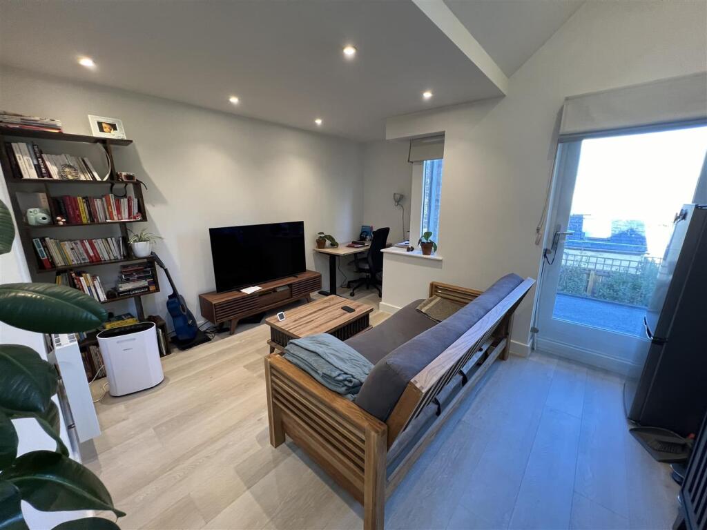 Main image of property: Newmarket Road, Cambridge