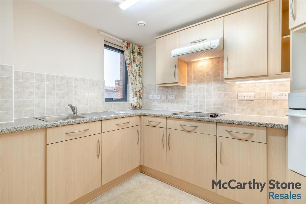 Apartment in Chester, Newtown, City of Chester - View 5