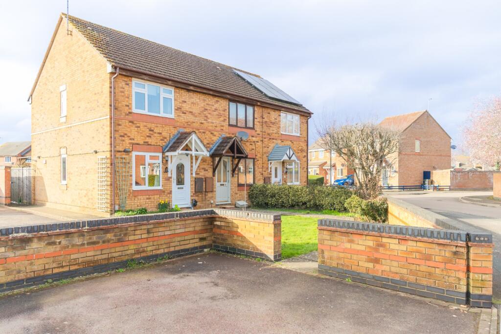 Main image of property: Mallard Close, Swindon, SN3 5JQ