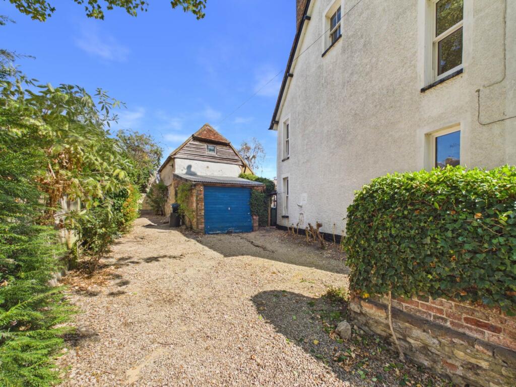 House in Hemel Hempstead - View 2