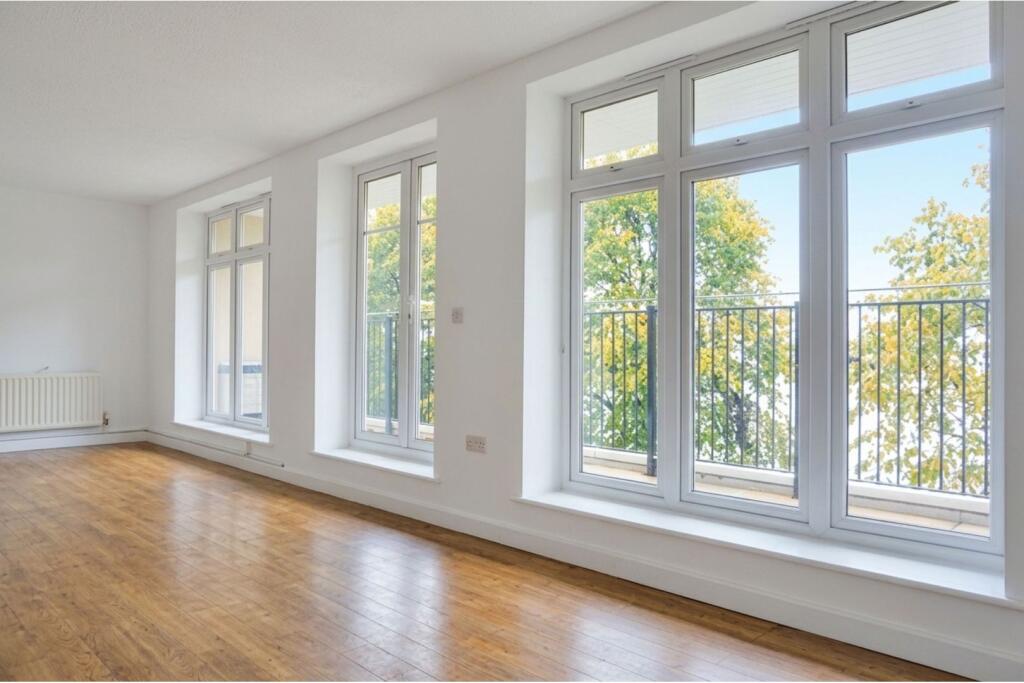 Apartment in Dartford, Swanscombe and Greenhithe - View 5