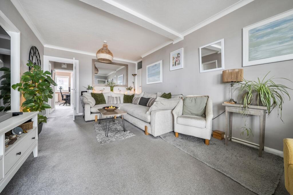 Apartment in Portsmouth - More