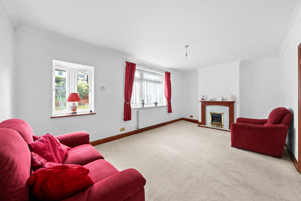 Beechcroft Avenue, Bexleyheath DA7 photo 3