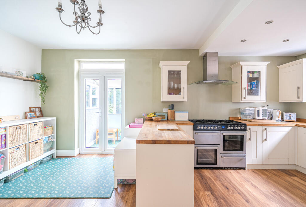 3-bed semi-detached on Kimberley Road, Fishponds, Bristol, BS16, £425,000