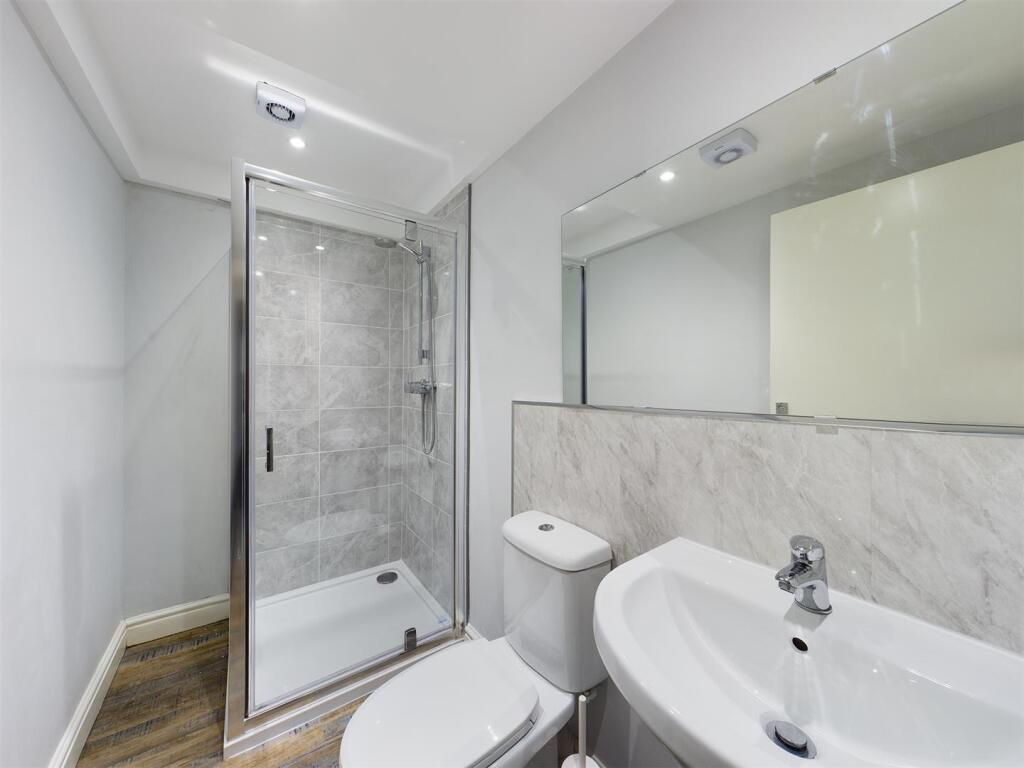 4 bedroom terraced house for rent