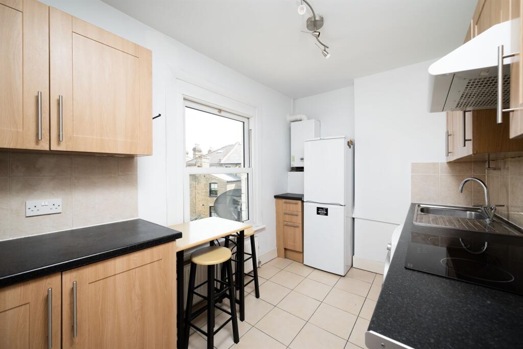 Apartment in London, Stroud Green - View 5