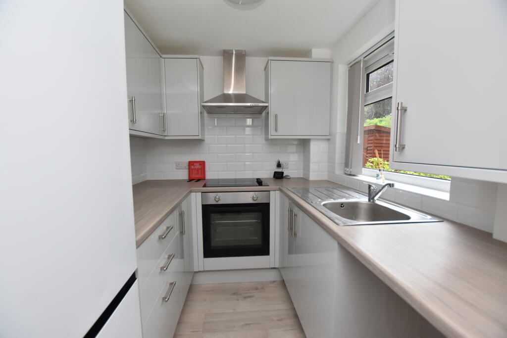 Main image of property: 1b The Gardens, Grove Road, Wrexham, LL11 1DY