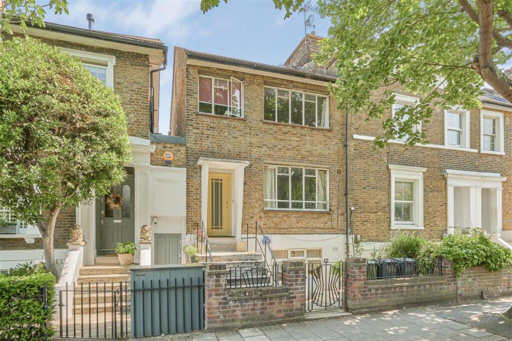 Main image of property: Clapham Manor Street, SW4
