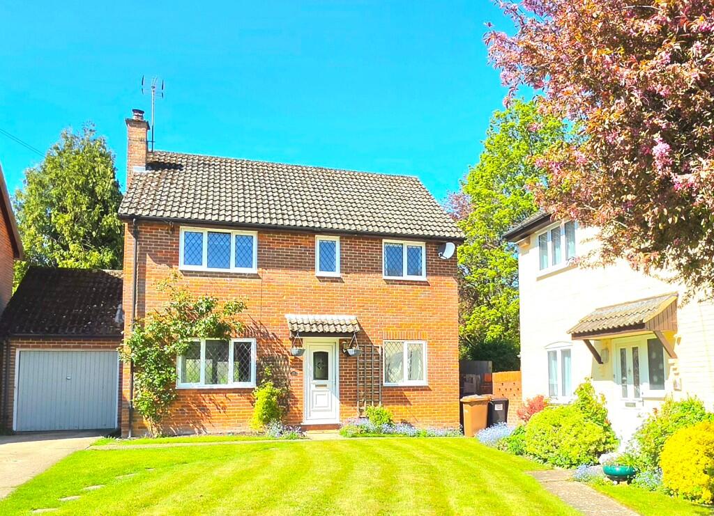 Main image of property: Hillside, SP11