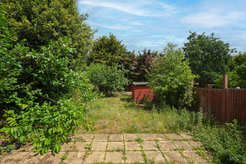 House in Bishop's Stortford, Hockerill - View 4