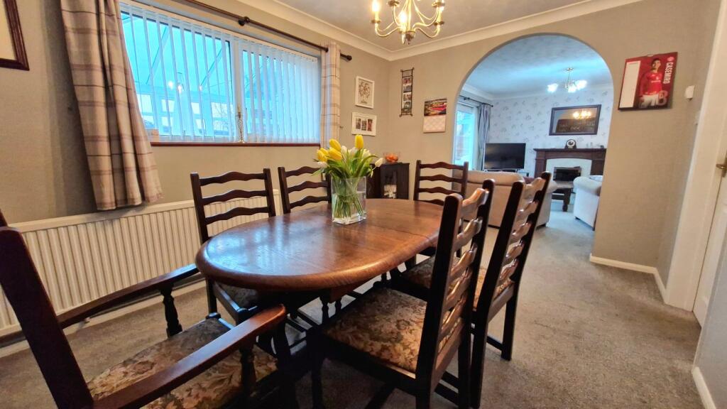 The Parslins, Deeping St James, Peterborough, PE6 photo 4