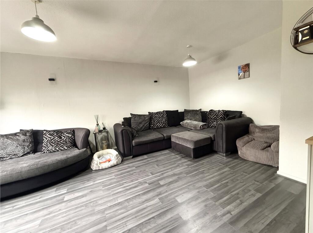 House in Shrewsbury, Shropshire - More