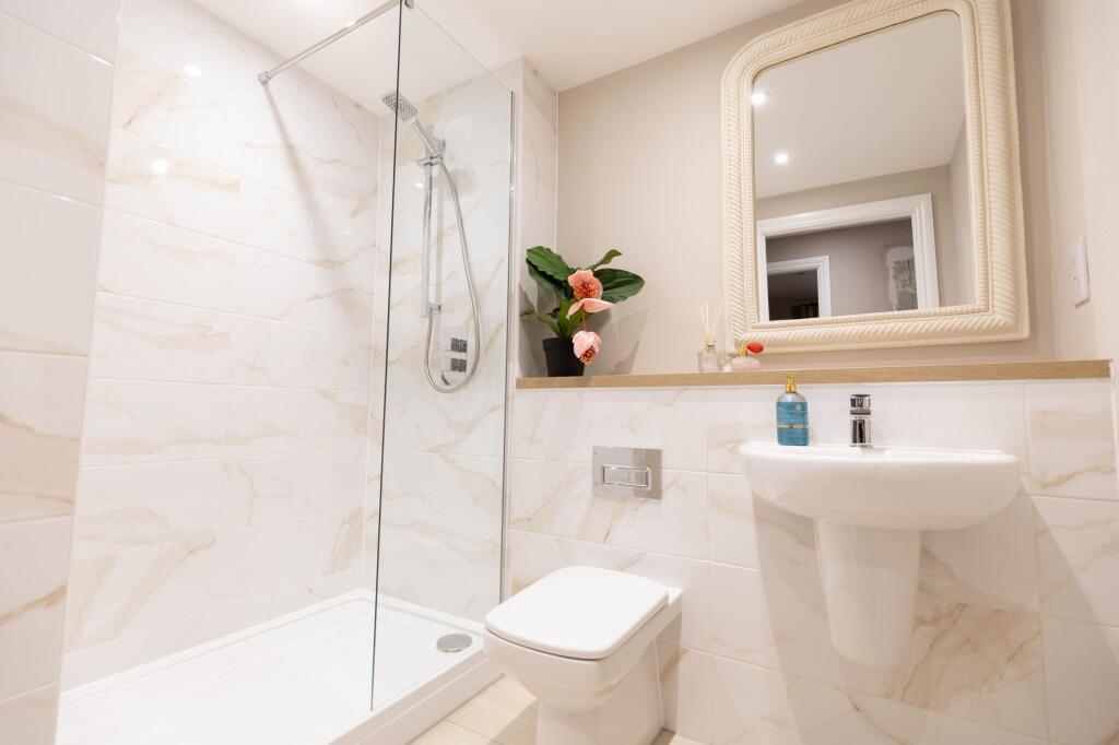 Apartment in Warrington - View 4