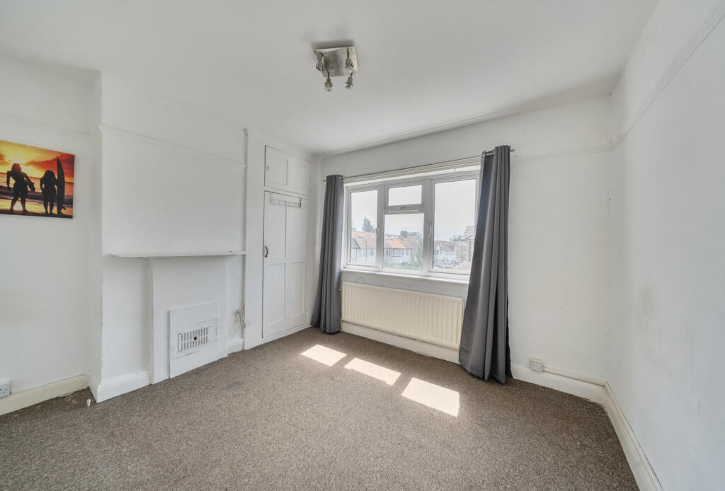 Wakemans Hill Avenue, KINGSBURY, NW9 - More