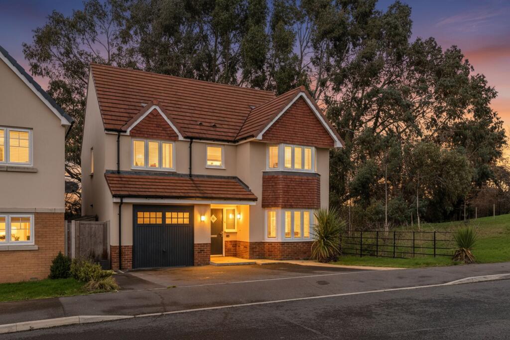 Main image of property: Ffordd Trebeirdd, Mold, CH7