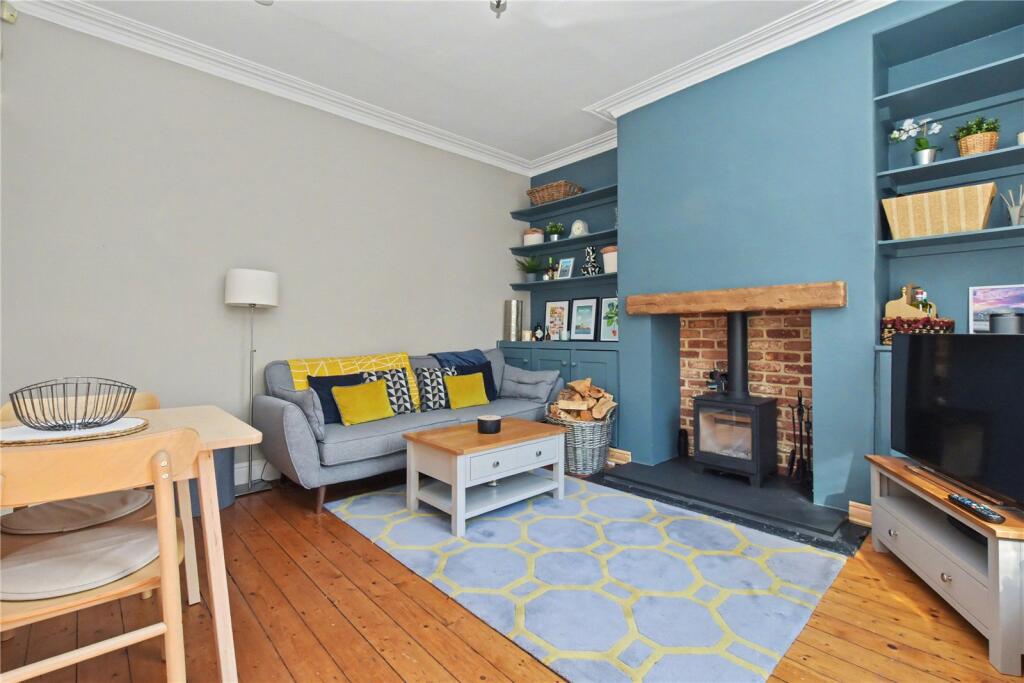 Vicarage View, Leeds - View 3