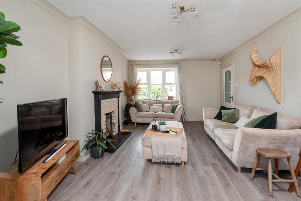 House in Stratford-on-Avon, Wellesbourne CP - View 5